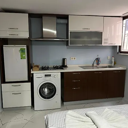 Awwa Apartment
