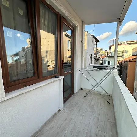 Awwa Apartment