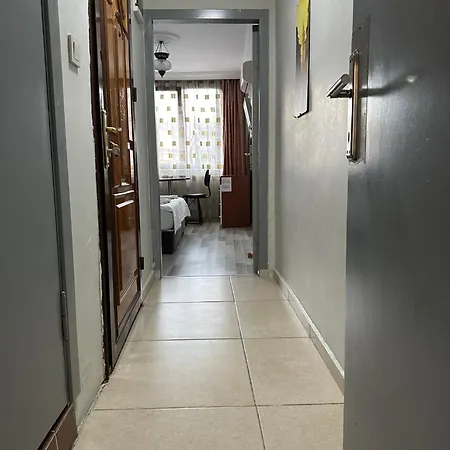 Awwa Apartment