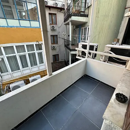 Awwa Apartment